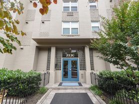2130 N St NW
