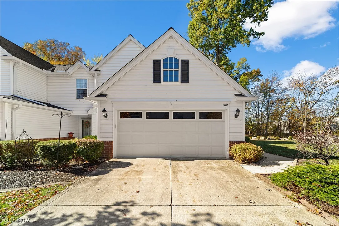 1986 W Reserve Cir photo 1