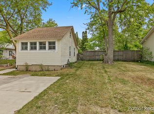 17184 Esther Ave, Spring Lake, MI 49456