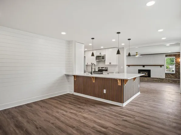 1136 N Highway 17a, Moncks Corner, SC 29461