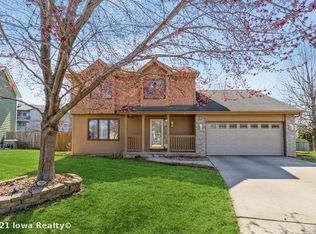 5166 Raintree Dr, West Des Moines, IA 50265