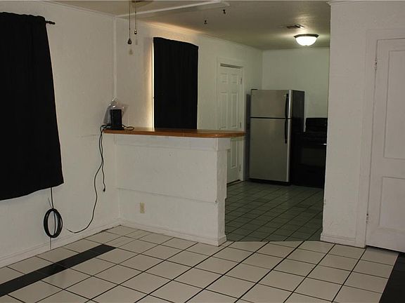 2nd image of 803 S Whitney St