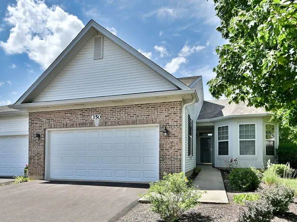 350 Woodhill Dr, Carol Stream, IL 60188