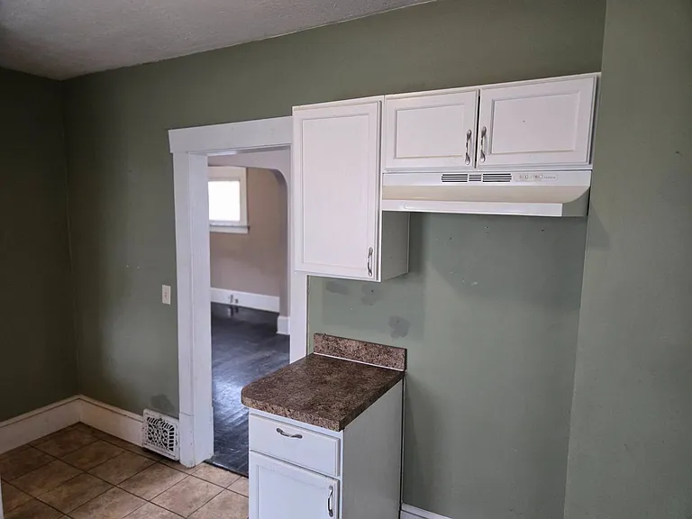 1029 Harpster Ave — Photo 10