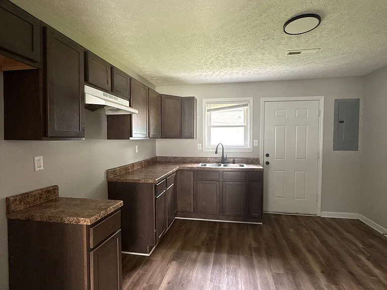 916 N Monroe Ave #3 — Photo 8