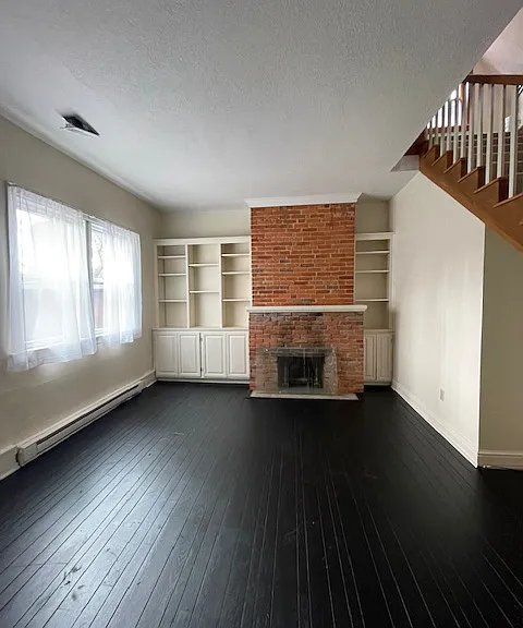 638 Summerlea St #2 — Photo 2