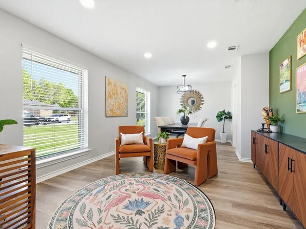 1112 Lopo Rd, Flower Mound, TX 75028