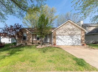 151 Westridge Parc Ln, Ballwin, MO 63021