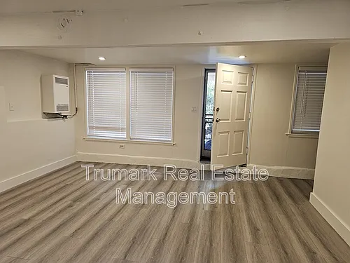 2405 Honolulu Ave #A Photo 1