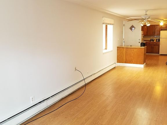 5th image of 3734 S Emerald Ave #1