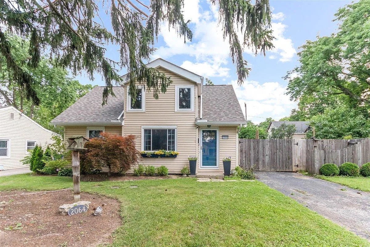 3 bed, 1578 sqft, $2,950 — Photo 1