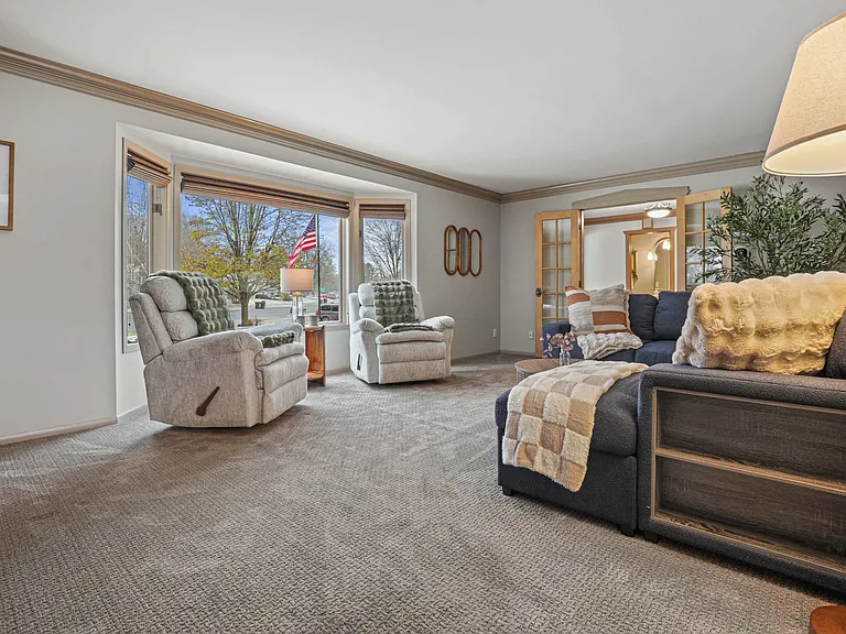 600 Woodview Dr — Photo 21