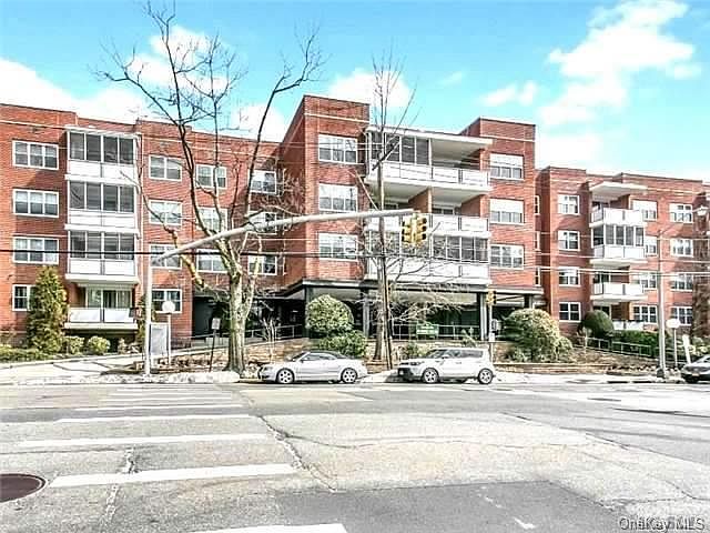 1st image of 1 Kensington #314