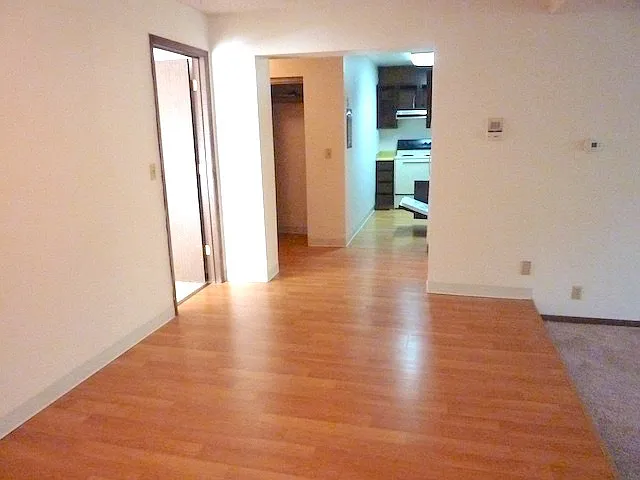 587 E Dowling Rd #42 — Photo 9