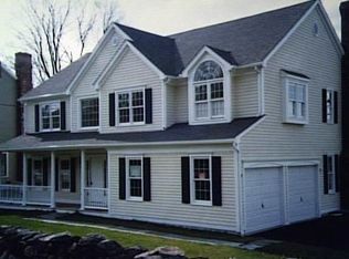 3 Mill Plain Rd, Fairfield, CT 06430