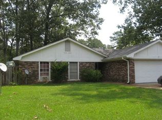 174 Woodgate Dr, Brandon, MS 39042
