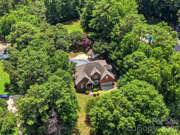 1341 Leland Ct, York, SC 29745