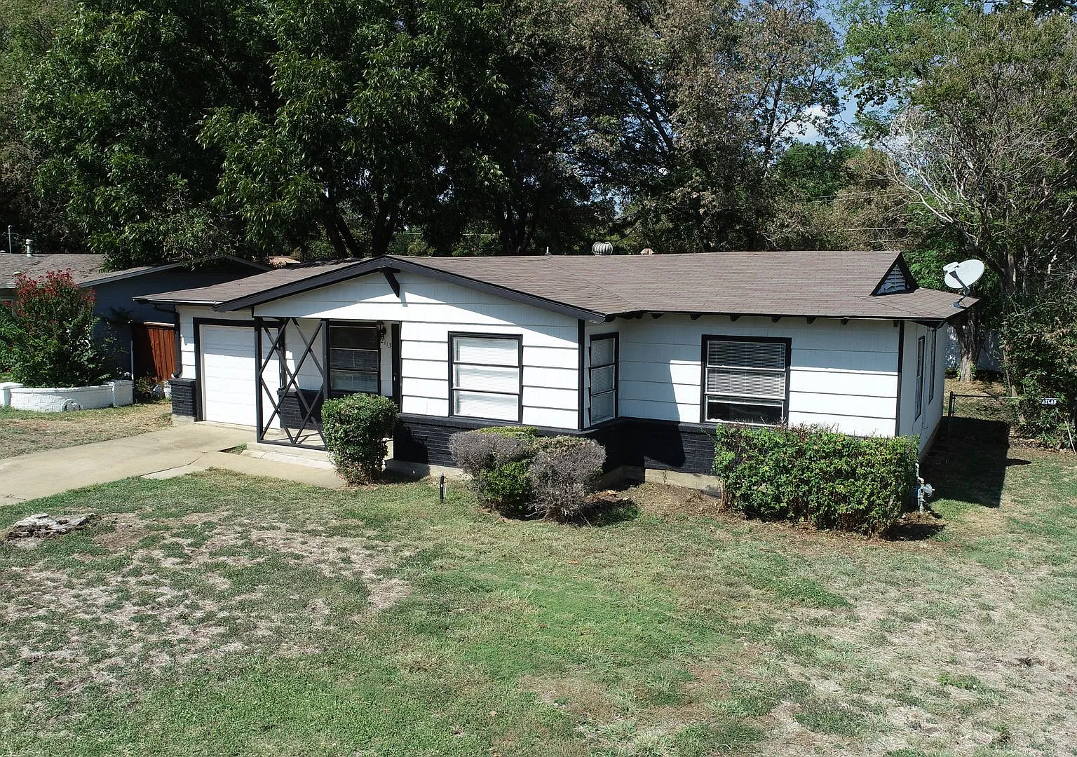 Home for Rent — Photo 1