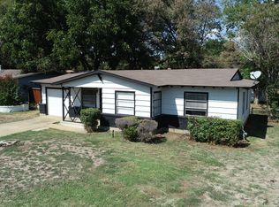 2113 Cloverdale St, Arlington, TX 76010