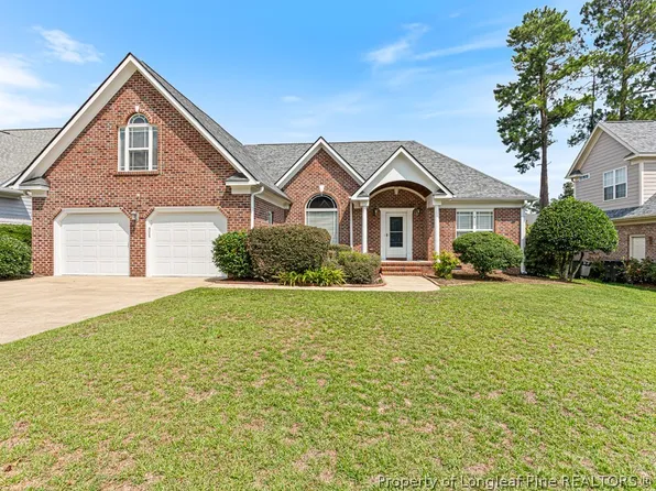 933 Dalmore Dr, Fayetteville, NC 28311