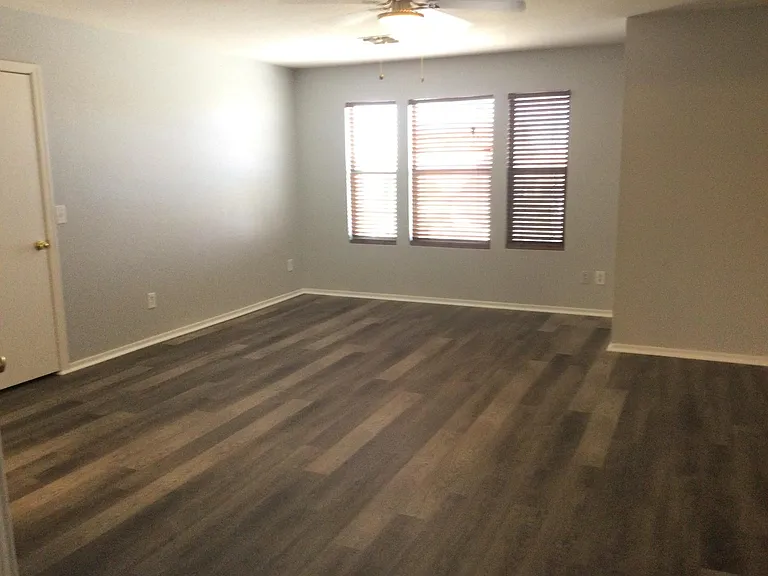 626 W Racine Loop — Photo 22