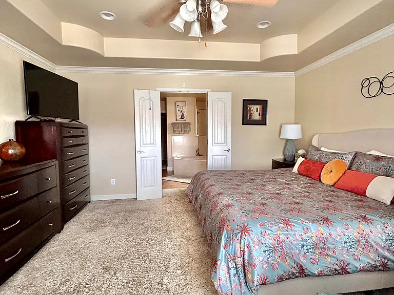 Landon Dr — Photo 9
