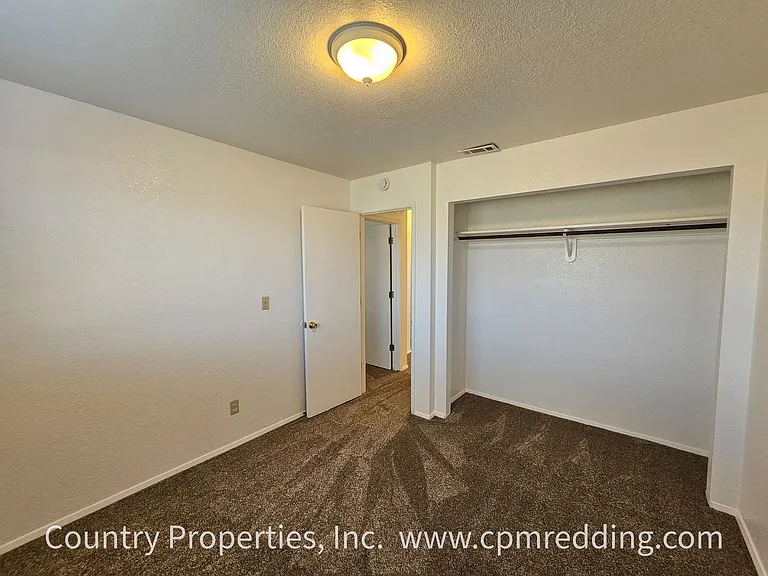 19746 Brokeoff Mountain Pl — Photo 13