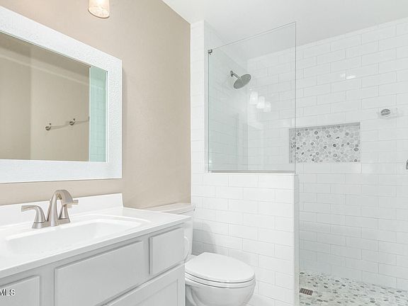 3rd image of 9845 W ROYAL RIDGE Drive