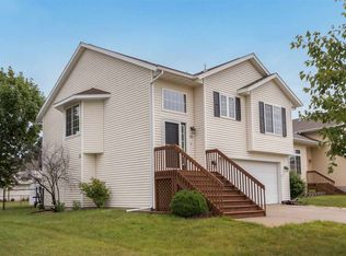 922 Augusta Cir, North Liberty, IA 52317