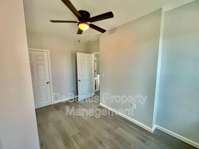 2 Edith Pl — Photo 18