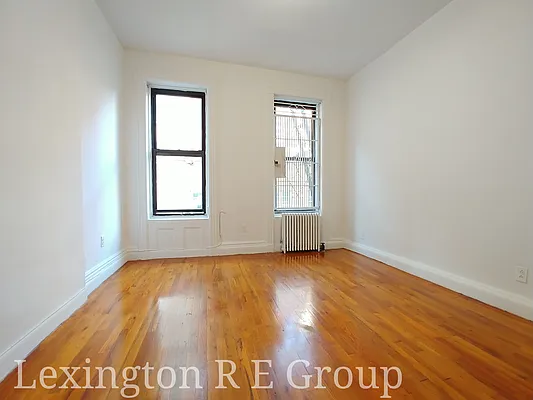 Rented by Lexington Real Estate Group | media 1