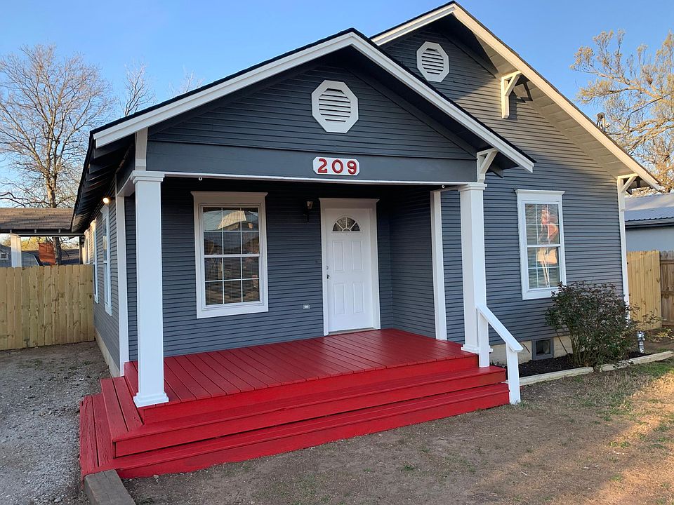 209 W Britton St, Krum, TX 76249 Zillow