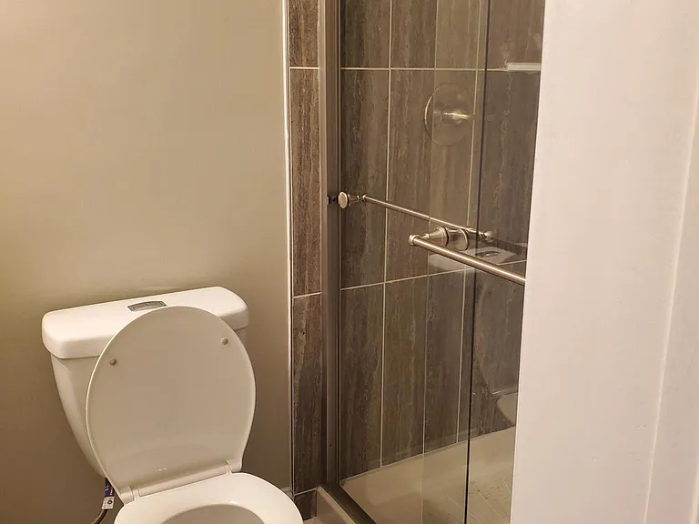 17 W Talbott St #B — Photo 11