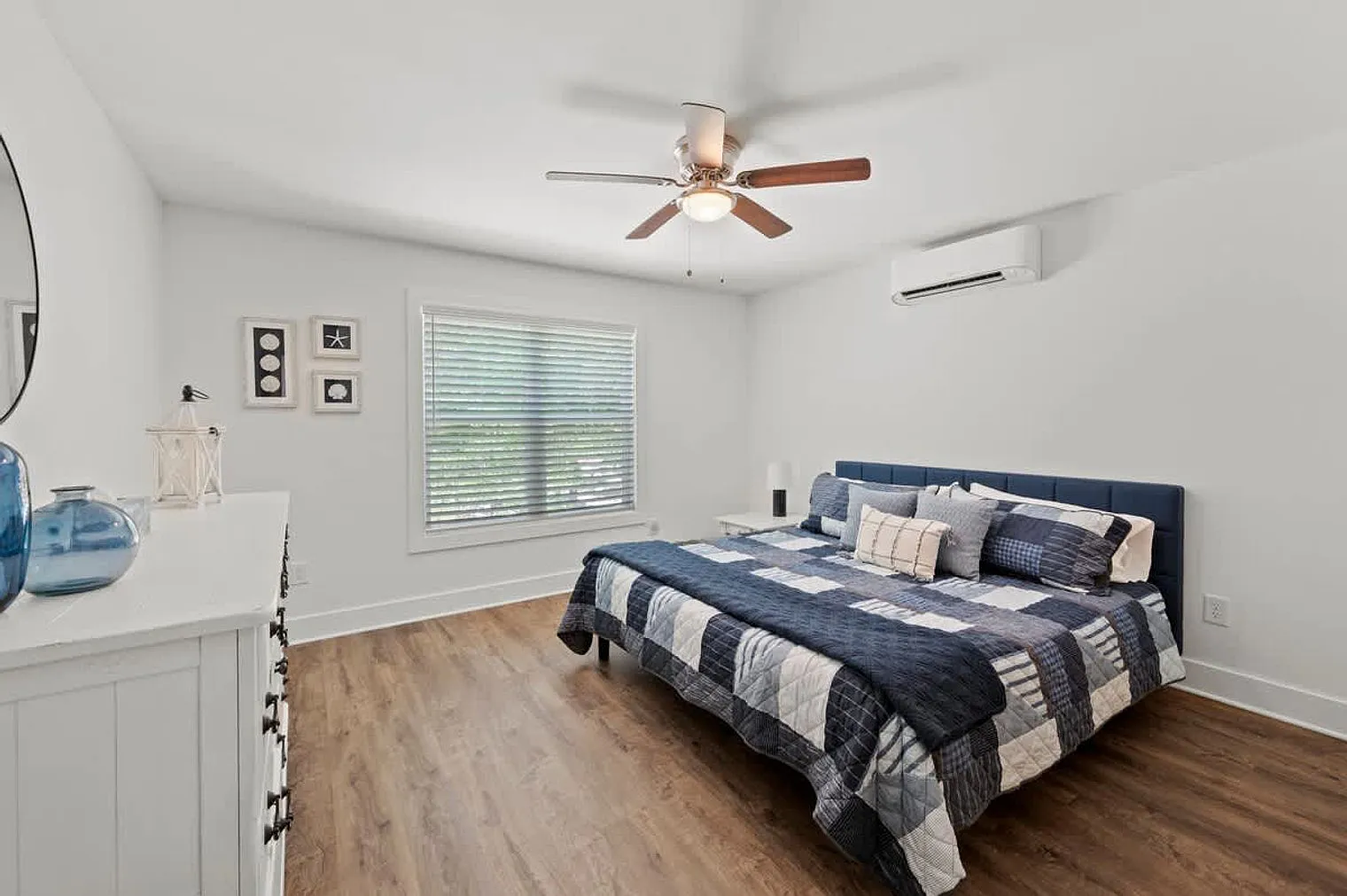 4 bed, 3.0 bath, $4,457 — Photo 3