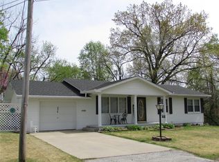 315 McGinnis St, Alton, IL 62002