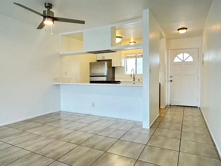 755 Gaviota Ave — Photo 3