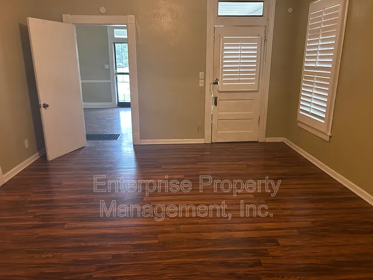 32 N Cooper St — Photo 22