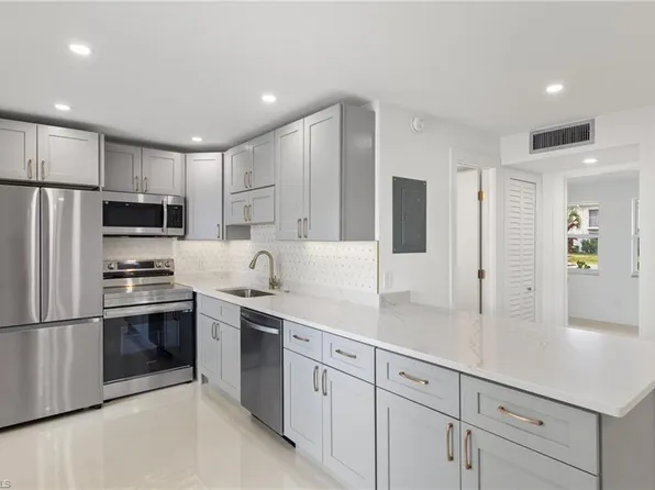 635 12th AVE S #635, NAPLES, FL 34102