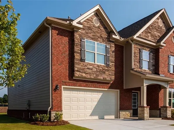 76 Mulberry Bush Dr, Loganville, GA 30052