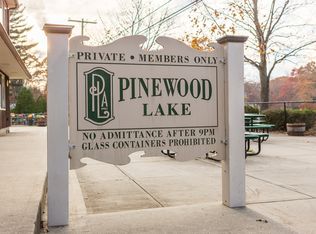 365 Booth Hill Rd, Trumbull, CT 06611