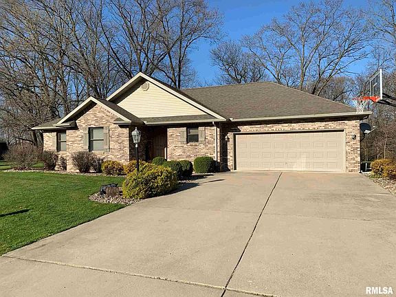 2nd image of 1644 Greenbriar Dr