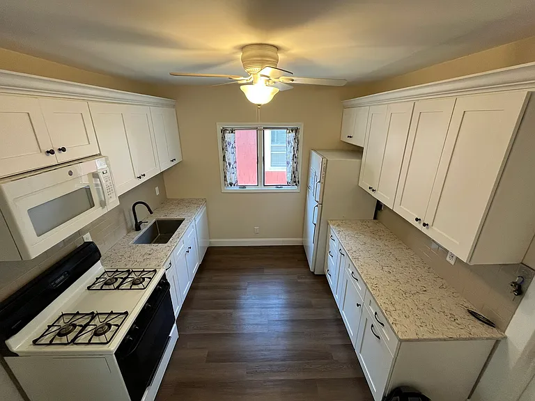 59 Traymore St #2 — Photo 4