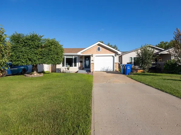 254 W Wolverine Dr, Wood Buffalo, AB T9H 4R5