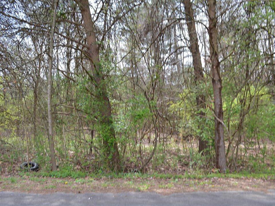 1st image of 37 Greenhills Dr SE