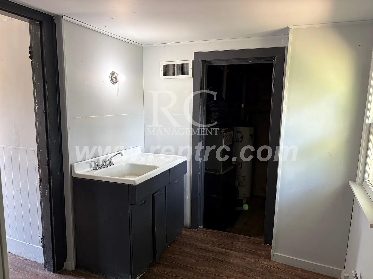 2 bed, 1000 sqft, $775 — Photo 3