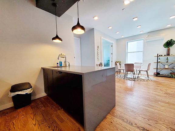 4th image of 2717 Snyder Ave #3B