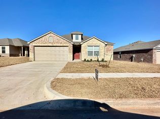 11617 NW 96 St, Yukon, OK 73099
