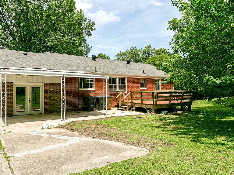 4824 Lynn Dr — Photo 21