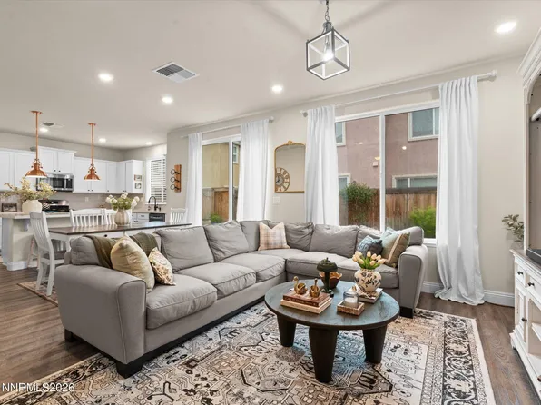 2265 Symphony Way, Reno, NV 89521