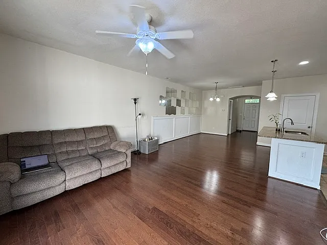4353 Cattail Ln — Photo 8